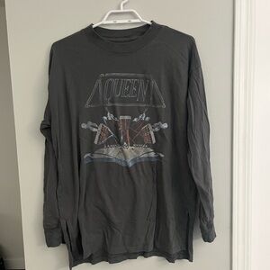 Abercrombie Queen Boyfriend Tee